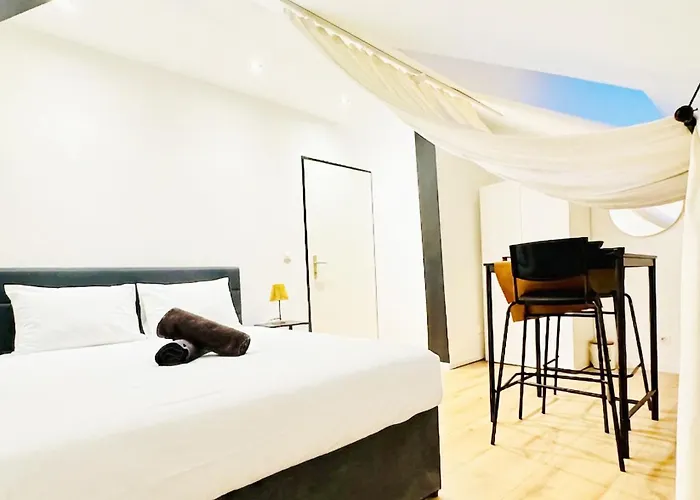 Comfortable 5br For 13 Near Liesing Station Apartment Vienna