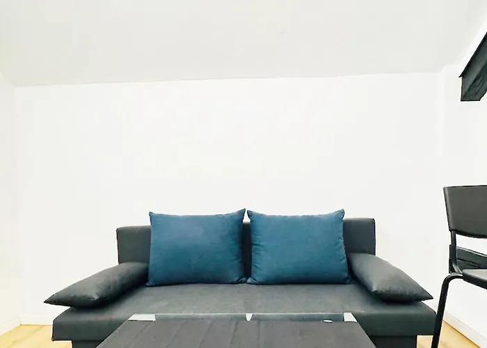 Comfortable 5br For 13 Near Liesing Station * Vienna